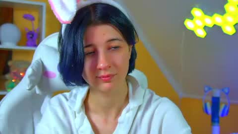 Anne online show from August 13, 12:02 am