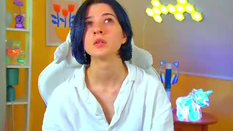 Anne online show from August 13, 5:32 am