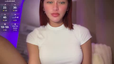 Annedee  online show from August 9, 6:31 pm