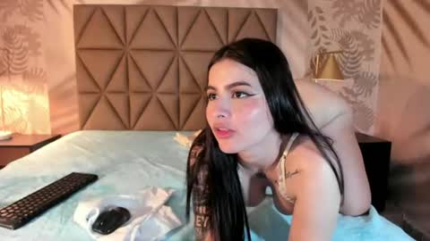 Anne online show from August 2, 8:54 am