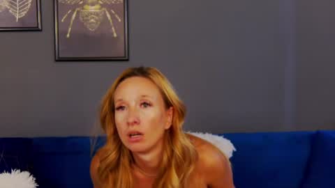 Anne online show from August 10, 11:00 am