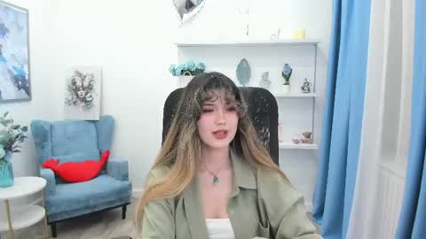 annetli online show from July 6, 7:17 pm
