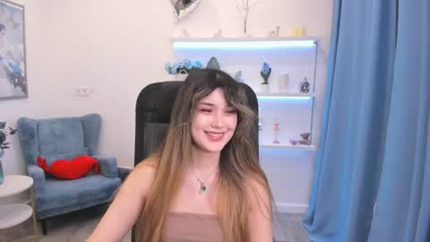 annetli online show from July 14, 8:18 am