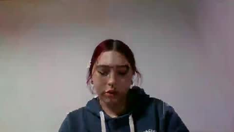anni000__ online show from July 12, 6:47 pm