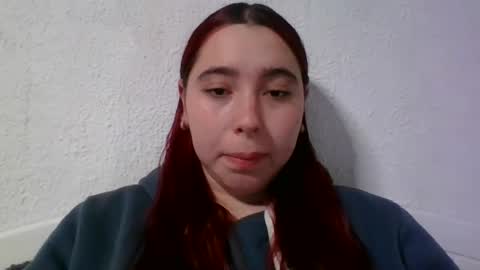 anni000__ online show from July 21, 5:59 pm