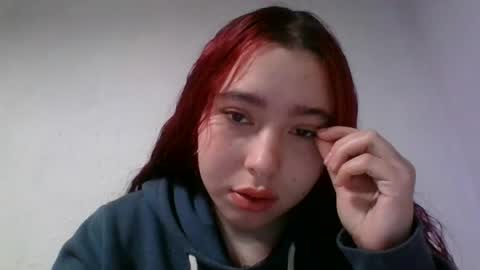 anni000__ online show from July 22, 11:23 am