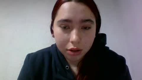 anni000__ online show from July 25, 6:12 pm