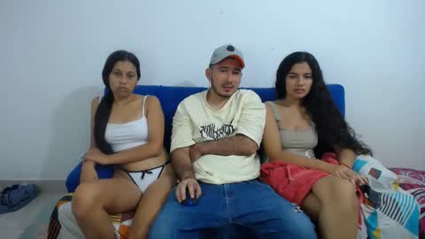 anni_horny69 online show from May 7, 8:37 am
