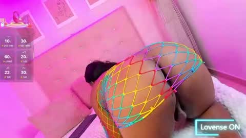 annie_dolce_ online show from July 31, 6:24 pm