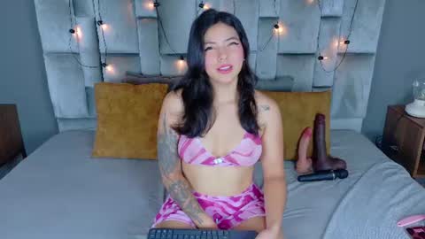 ANNIE ROUSE  online show from August 12, 12:40 pm