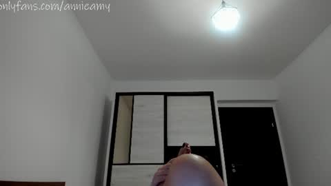 Annie online show from July 30, 11:33 pm