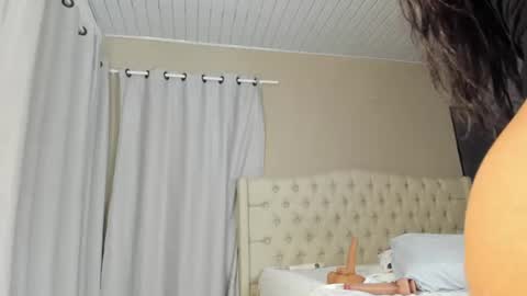 anniek online show from June 21, 4:57 am