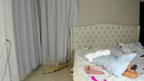 anniek online show from June 21, 6:03 am