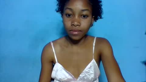 annieste online show from August 24, 3:52 pm