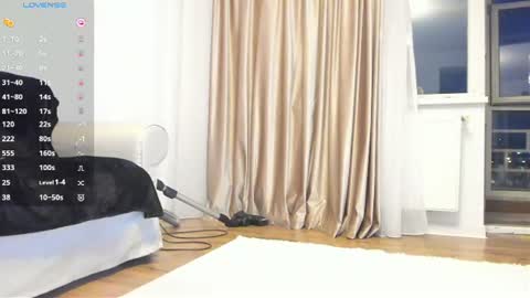 annisefoxy online show from July 27, 6:24 pm