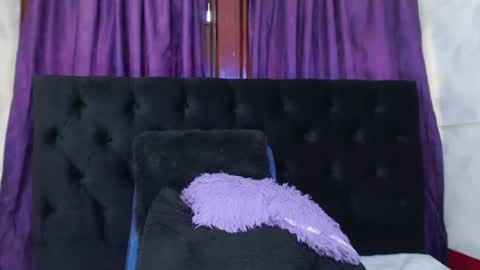 mi nueva cuenta es any23  online show from August 27, 4:48 pm