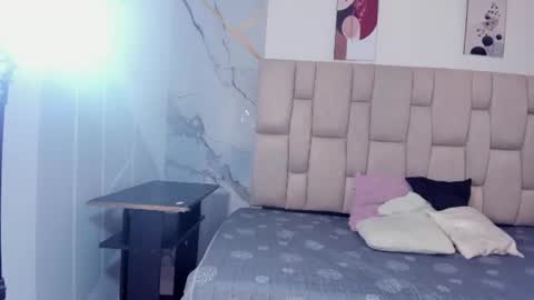 anny online show from August 4, 1:08 pm