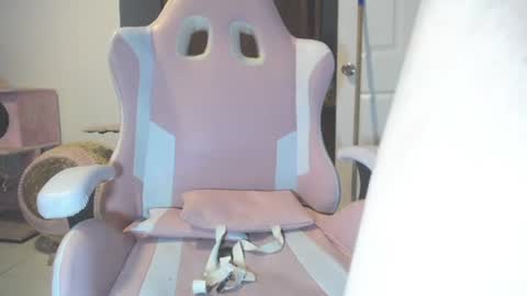 anny_bunny1 online show from August 18, 5:35 am