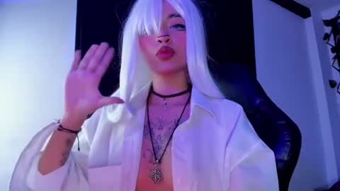 Anny online show from August 6, 11:31 am