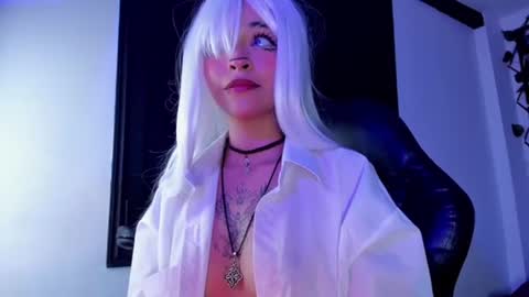 Anny online show from August 12, 9:50 pm