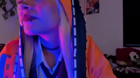 Anny online show from August 14, 1:15 pm