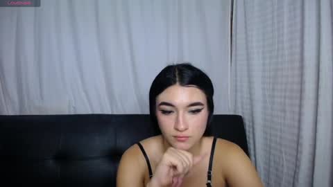 Anny online show from July 18, 9:27 pm