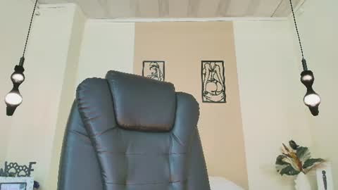AnnyXhot online show from August 11, 5:59 pm