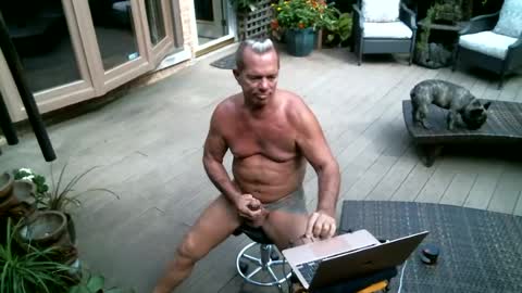 anoaklawnguy online show from July 25, 2:43 pm