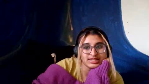 anoditeangel online show from April 11, 8:20 pm