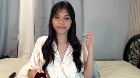 anok_yaii online show from August 13, 7:39 pm