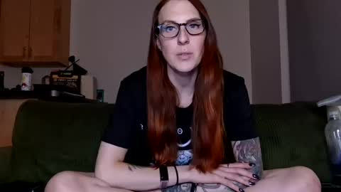 anomalyallie online show from July 21, 3:32 am