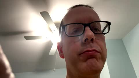 anonymousfrederick76 online show from March 2, 10:39 pm