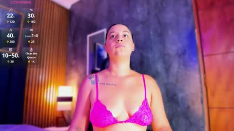 Anthonela Queen online show from March 9, 6:15 pm