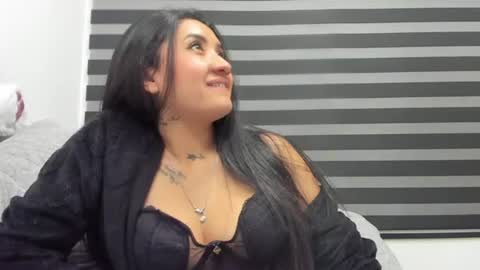 anthonella_gray25 online show from August 14, 5:44 am
