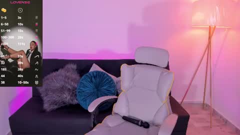  Antonella Grayy  online show from August 4, 4:04 pm