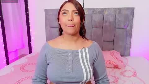 Antonella online show from August 6, 11:59 pm