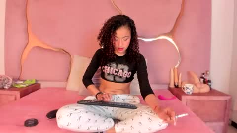 AntonelLaBlazee online show from August 16, 4:16 am