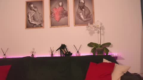Antonia online show from August 16, 5:22 am
