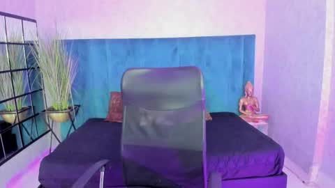 A N T O N I A online show from May 29, 12:13 am