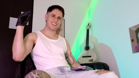 antonnello_ online show from August 9, 3:07 am