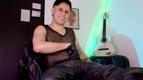 antonnello_ online show from August 9, 6:14 am