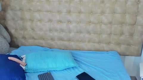 antony_d_ossa online show from August 10, 6:59 am