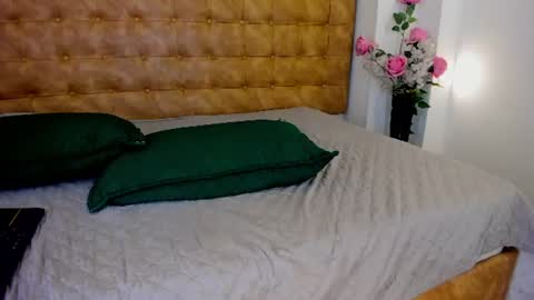 antony_d_ossa online show from August 13, 8:28 am