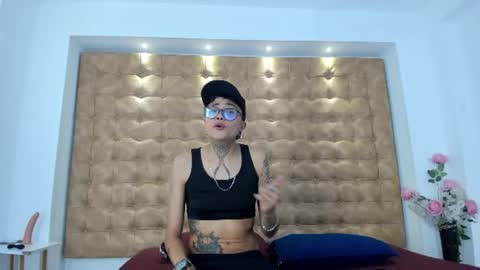 antony_d_ossa online show from August 14, 4:27 am