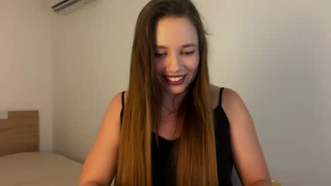 Aneutta online show from August 8, 7:47 pm