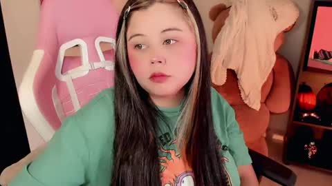   Independent model  online show from July 17, 4:40 pm