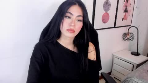 anya_belth online show from August 5, 7:23 pm