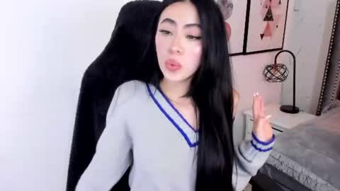 anya_belth online show from August 7, 8:31 pm