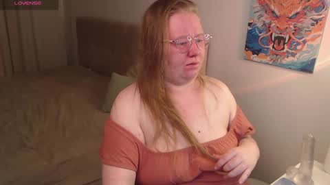 Anya Muna online show from April 1, 8:06 pm