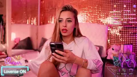 anya_sky_ online show from August 10, 4:14 am